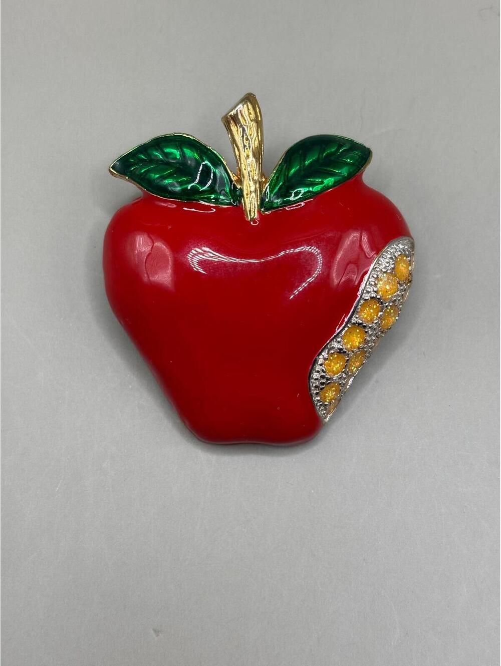 Vintage Enamel Apple Brooch/Pin